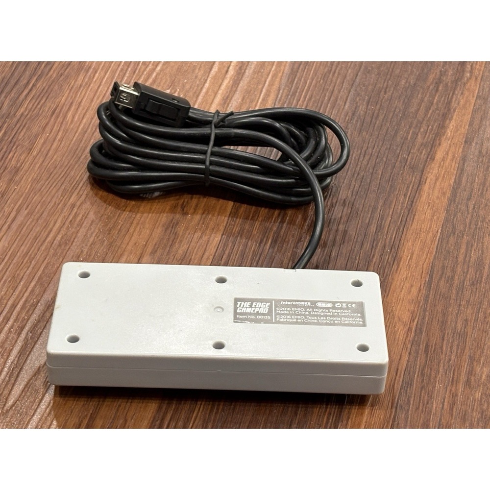Nintendo NES System Game Controller - Picture 8 of 11
